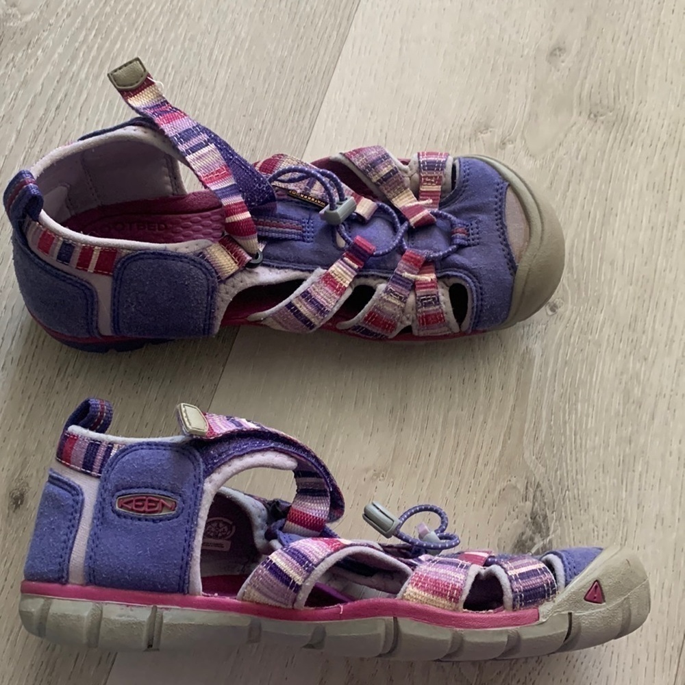 Keen purple Seacamp II CNX Purple leather sandals waterproof size 5‎